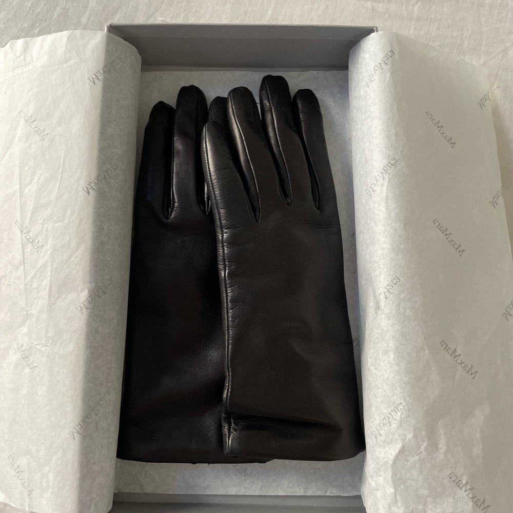MaxMara Lamb Wool Leather Gloves size 7 New